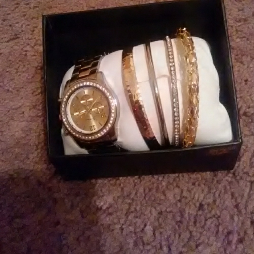 Watch bracelets